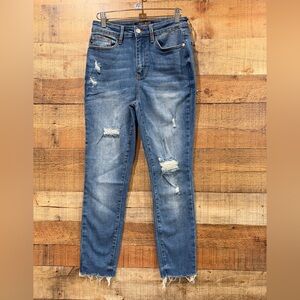 Judy Blue Skinny Fit Distressed Embroidered Jeans Size 3